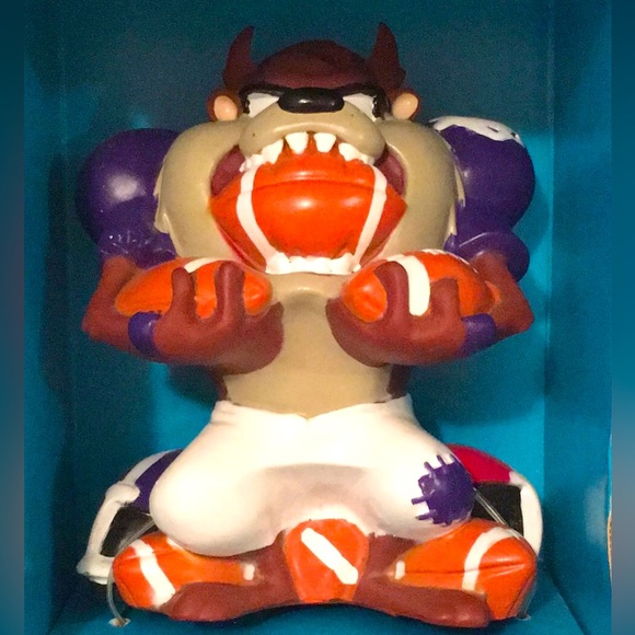 Warner Bros. Looney Toons Tazmanian Bank. NWT - Picture 1 of 6